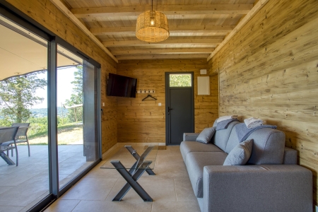 Image hebergement insolite LE PECH ETERNEL : LODGE SPA DES CÈDRES