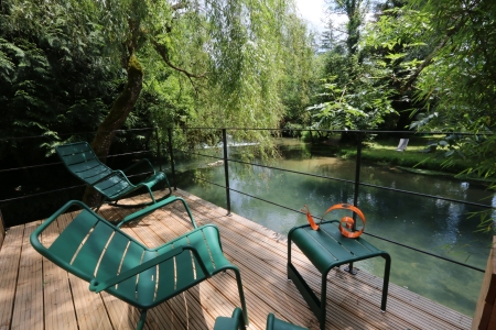 Image principale LES DEUX INSOLITES CHICS DU DOMAINE PONT ROCHE & SPA