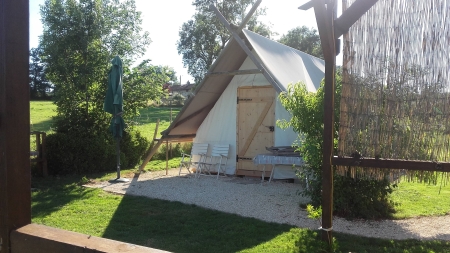 Image principale 2 GITES POUR 8 PERSONNES ,SOUS TENTES PROSPECTEURS,CONFORT+