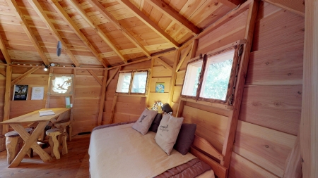 Image hebergement insolite CABANE DE PAN