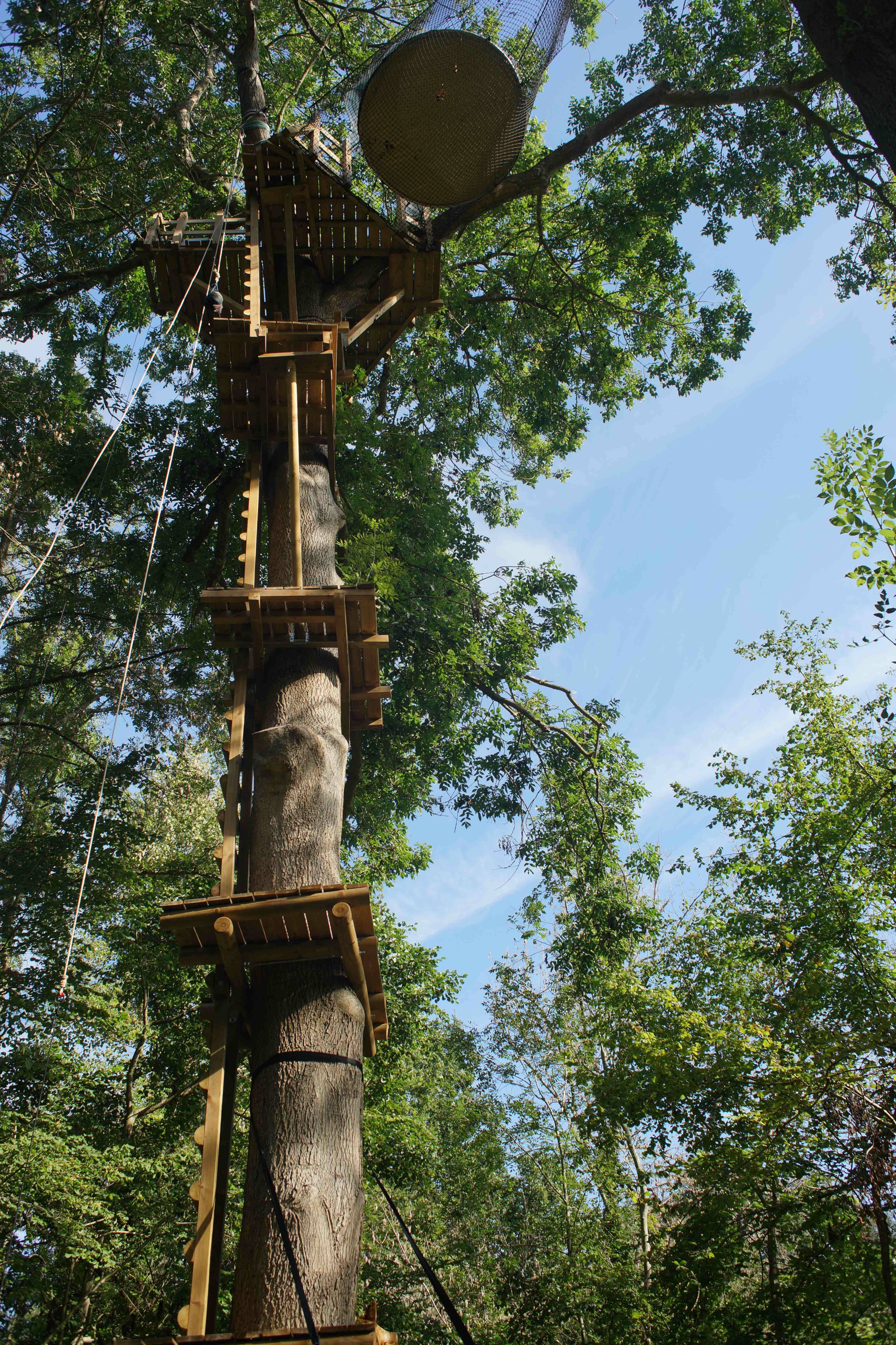 Hébergement Insolite | LES BULLES DE LA MAISON DU ROCHER ...