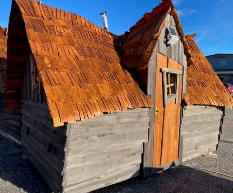 Image constructeur insolite Cabane Nuit Enchantée 7m2 poêle à bois