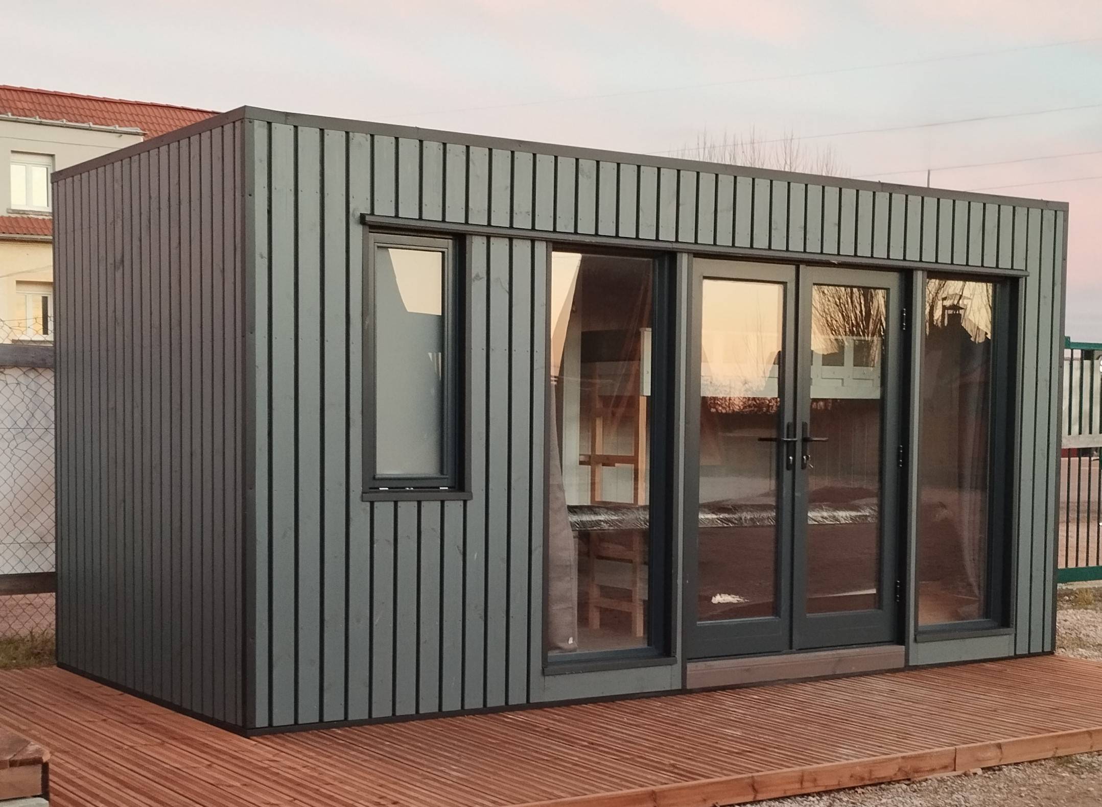 Image constructeur insolite Studio Cube 490