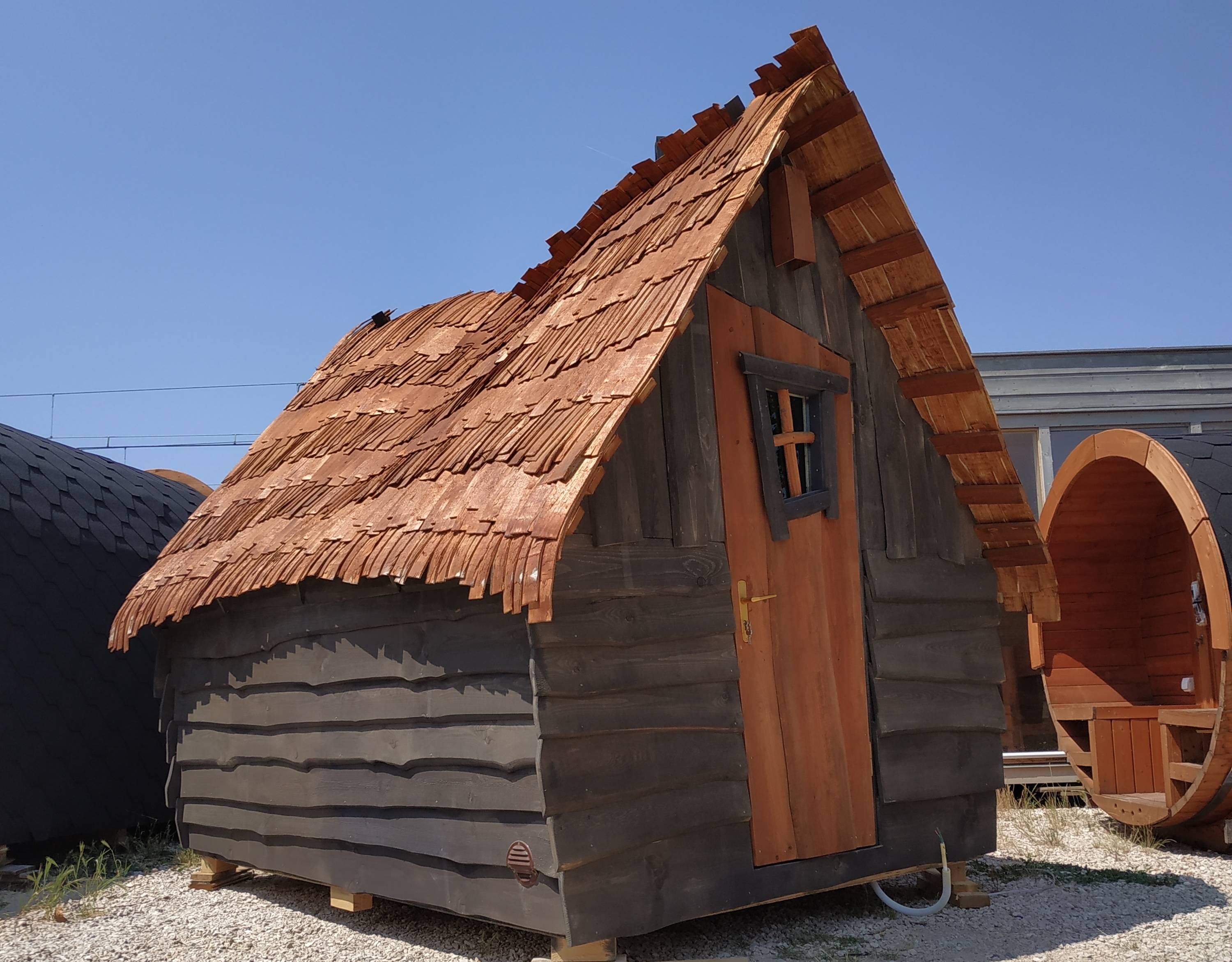 Image constructeur insolite La Cabane Mini Enchant&eacute;e
