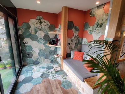 Image hebergement insolite  NUIT SPA CINE (GÎTE DE LUXE)