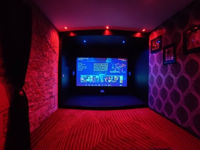 Image hebergement insolite  NUIT SPA CINE (GÎTE DE LUXE)