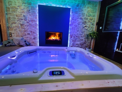 Image hebergement insolite  NUIT SPA CINE (GÎTE DE LUXE)