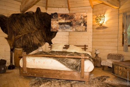 Image hebergement insolite CABANE PERCHÉE SPA PRIVATIF