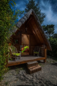Image hebergement insolite CABANE TAHITIENNE