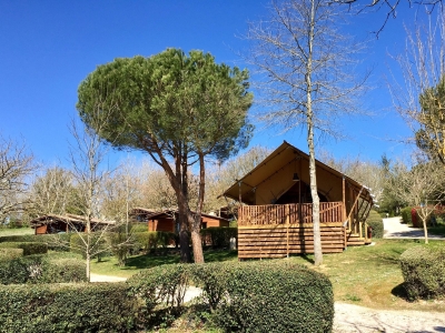 Image hebergement insolite GLAMPING LODGE SUR PILOTIS