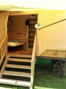 Image hebergement insolite ROULOTTE SEQUOIA