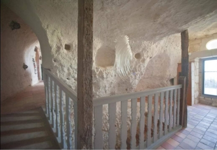 Image hebergement insolite HISTOIRE, TROGLO, ENTRE LOIRE ET VIGNES, AU COIN DU FEU