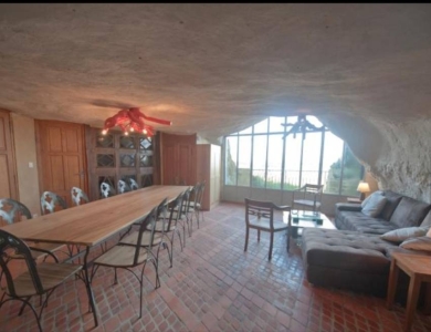 Image hebergement insolite HISTOIRE, TROGLO, ENTRE LOIRE ET VIGNES, AU COIN DU FEU