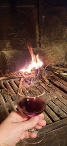 Image hebergement insolite HISTOIRE, TROGLO, ENTRE LOIRE ET VIGNES, AU COIN DU FEU