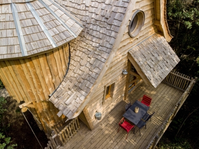 Image hebergement insolite LA CABANE FÉERIQUE SPA