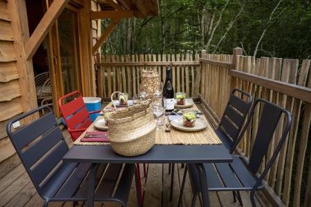 Image hebergement insolite LA CABANE FÉERIQUE SPA