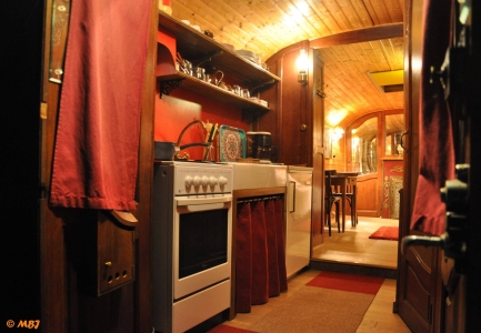 Image hebergement insolite MANOIR DU BOIS JOLY - ROULOTTE ART DÉCO