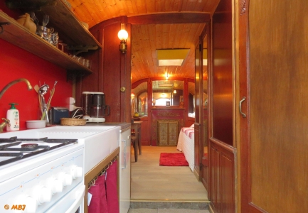 Image hebergement insolite MANOIR DU BOIS JOLY - ROULOTTE ART DÉCO