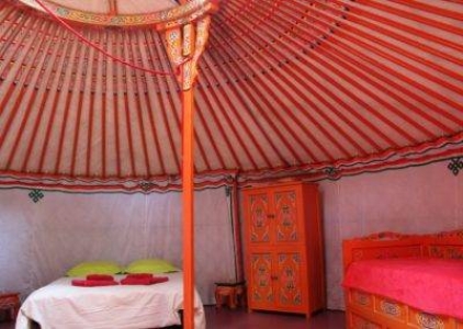 Image hebergement insolite LA GRANDE YOURTE