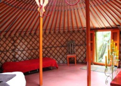 Image hebergement insolite YOURTE SUR PILOTI