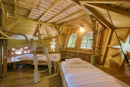 Image hebergement insolite CABANE MOUSAILLONS