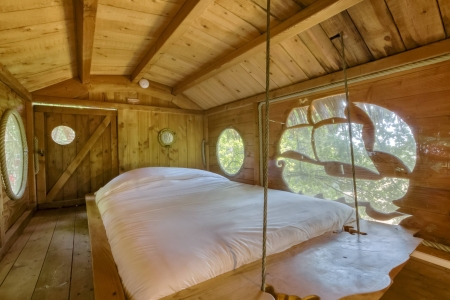Image hebergement insolite CABANE MOUSAILLONS