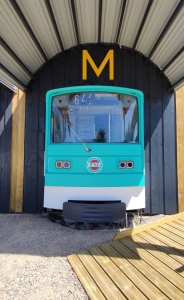 Image hebergement insolite LE METRO DU HAUT VILLAGE