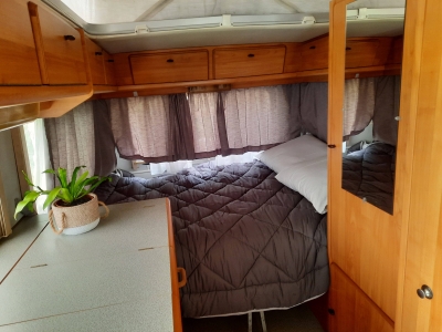 Image hebergement insolite CARAVANE VINTAGE