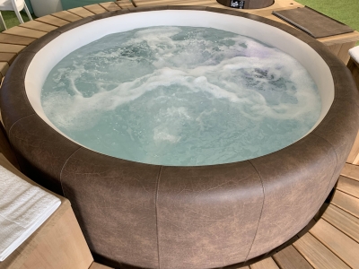 Image hebergement insolite LA PRADELA - TINY HOUSE AVEC JACUZZI DES CABANES DE JEANNE