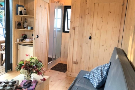 Image hebergement insolite LES CABANES LODGES DES CABANES DE JEANNE 