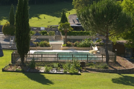 Image hebergement insolite LA PRADELA - TINY HOUSE AVEC JACUZZI DES CABANES DE JEANNE