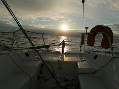 Image hebergement insolite SORTIE EN MER À LA JOURNÉE
