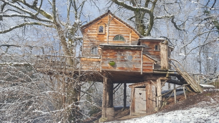 Image hebergement insolite LA CABANE DE LA MARGO