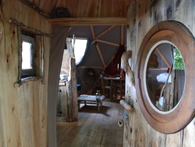 Image hebergement insolite LA CABANE DE LA SÉLÉNÉ