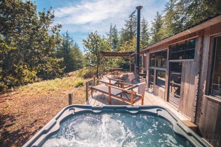 Image hebergement insolite LA CABANE FOREST COCOON & SPA