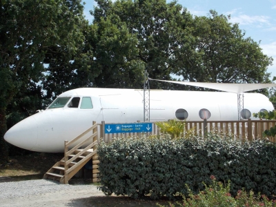 Image hebergement insolite LES AVIONS DU CAMPING LE HAUT-VILLAGE