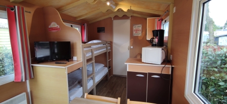 Image hebergement insolite LES ROULOTTES DU CAMPING LE HAUT VILLAGE