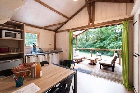 Image hebergement insolite CABANE DU TRAPPEUR