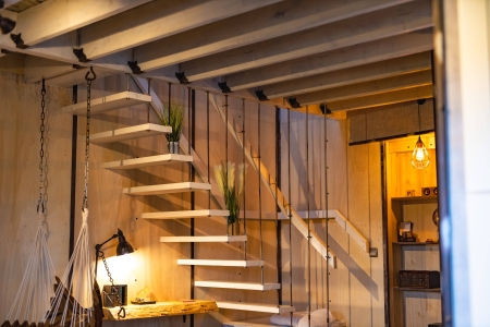 Image hebergement insolite LE GÎTE SUSPENDU ET SA CHAMBRE CACHÉE