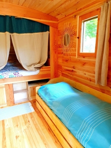 Image hebergement insolite ROULOTTE CÉVENOLE