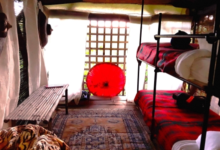 Image hebergement insolite LE NID DU DRAGON ROUGE