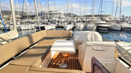 Image hebergement insolite YACHT - VENTO DI MARE