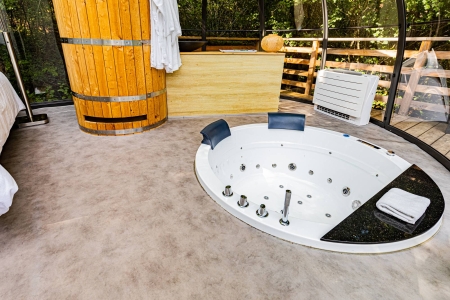 Image hebergement insolite LODGE STELLA & SPA