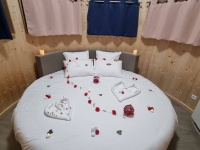 Image hebergement insolite LODGE SIRUS & SPA