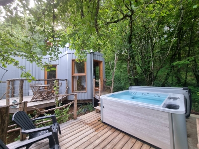 Image hebergement insolite LODGE SIRUS & SPA