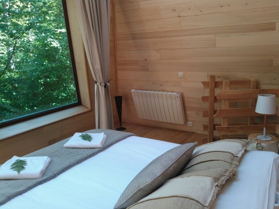 Image hebergement insolite CABANE DE LUXE LA BIEN HÊTRE