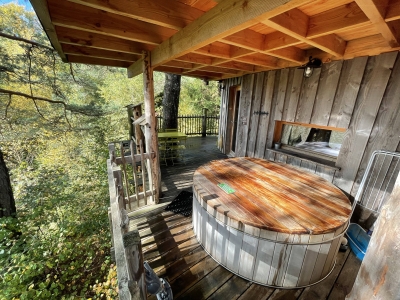 Image hebergement insolite CABANE DE LUXE L'AVANCÉE NATURE