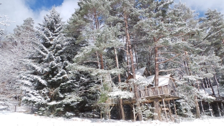Image hebergement insolite CABANE COSY LA TOUR