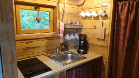 Image hebergement insolite CABANE COSY LA TOUR