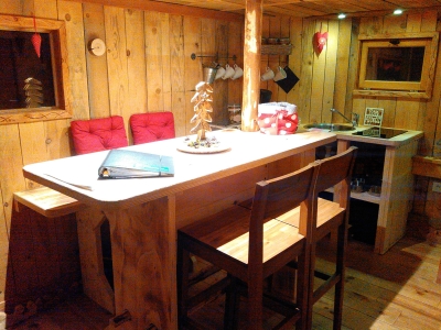 Image hebergement insolite CABANE COSY LA FUN